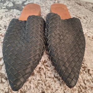 Anthropologie Huma Blanco Black‎ Leather  Mules size 38